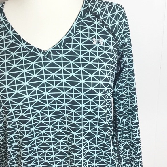 Under Armor Long Sleeve Work Out Womens Top Teal Size Small Shirt - Picture 3 of 4